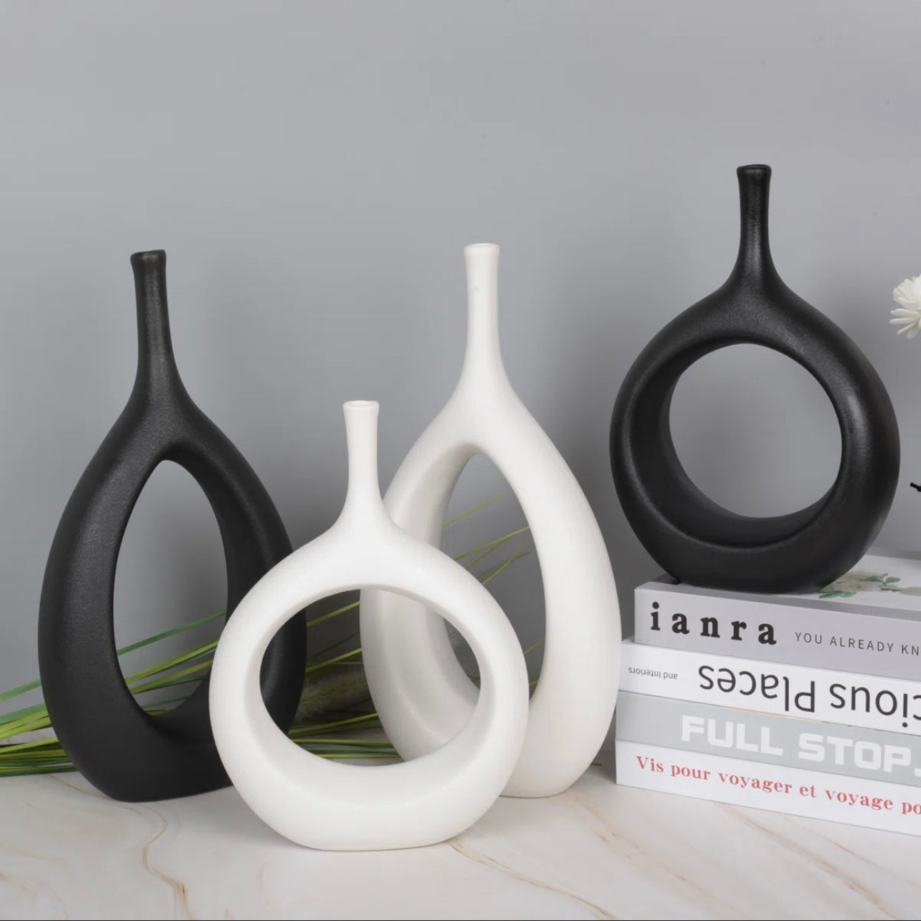 Oval Vases ( Set of 2 )