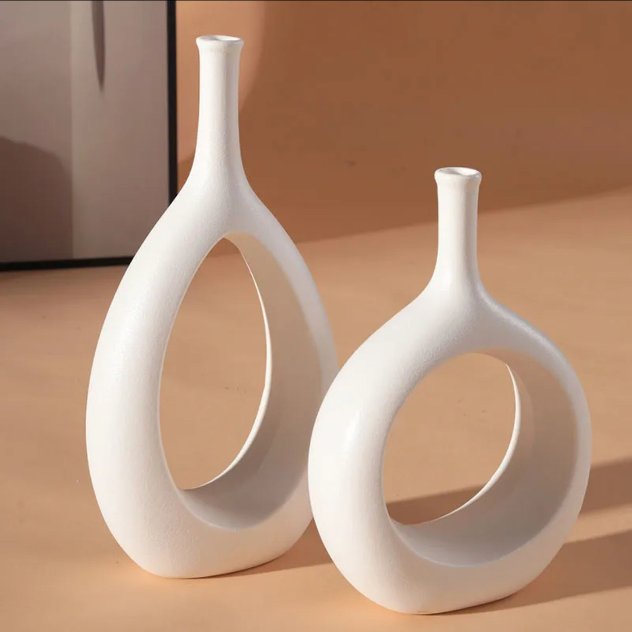 Oval Vases ( Set of 2 )