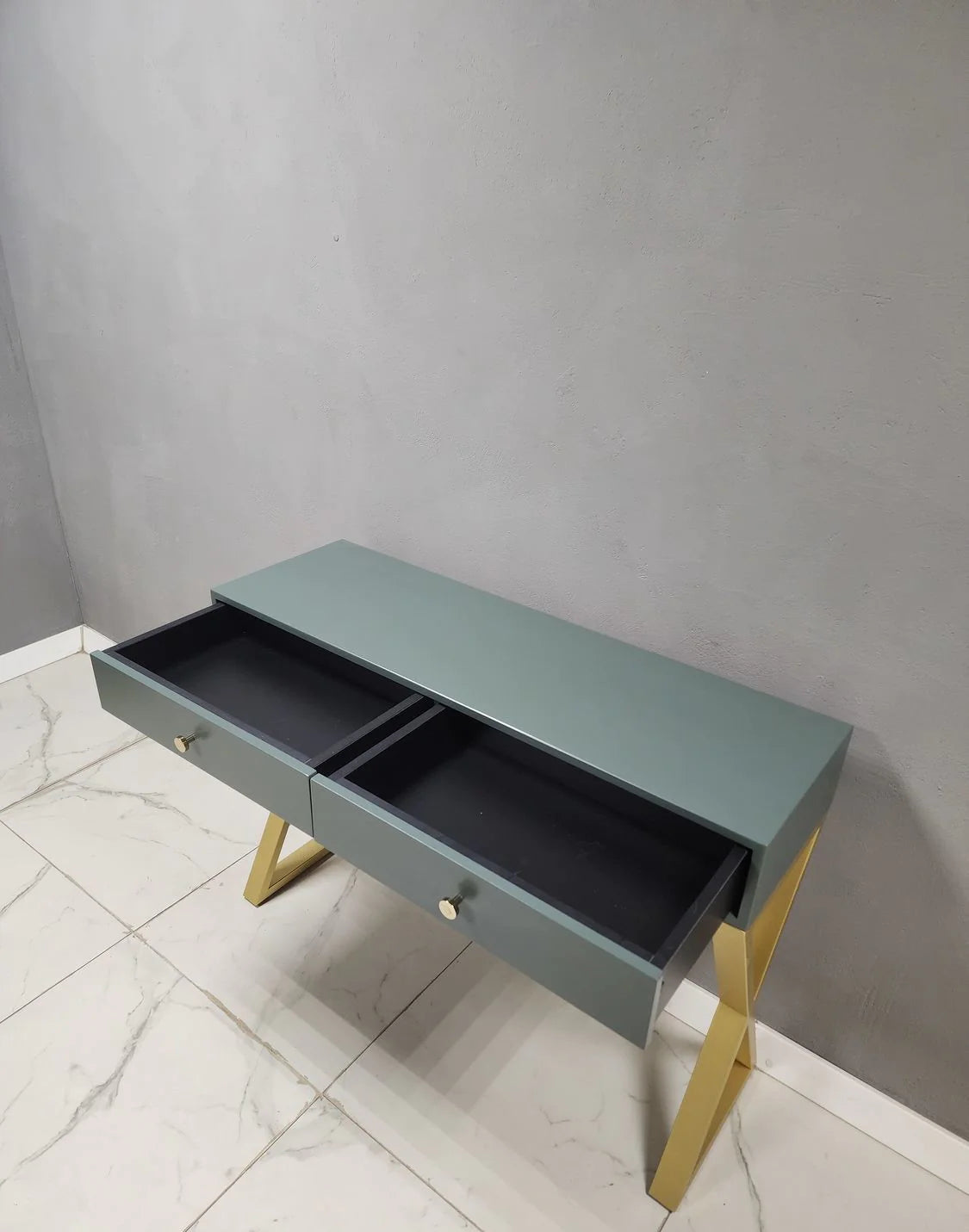 CEYA HOMES EMERALD CONSOLE TABLE