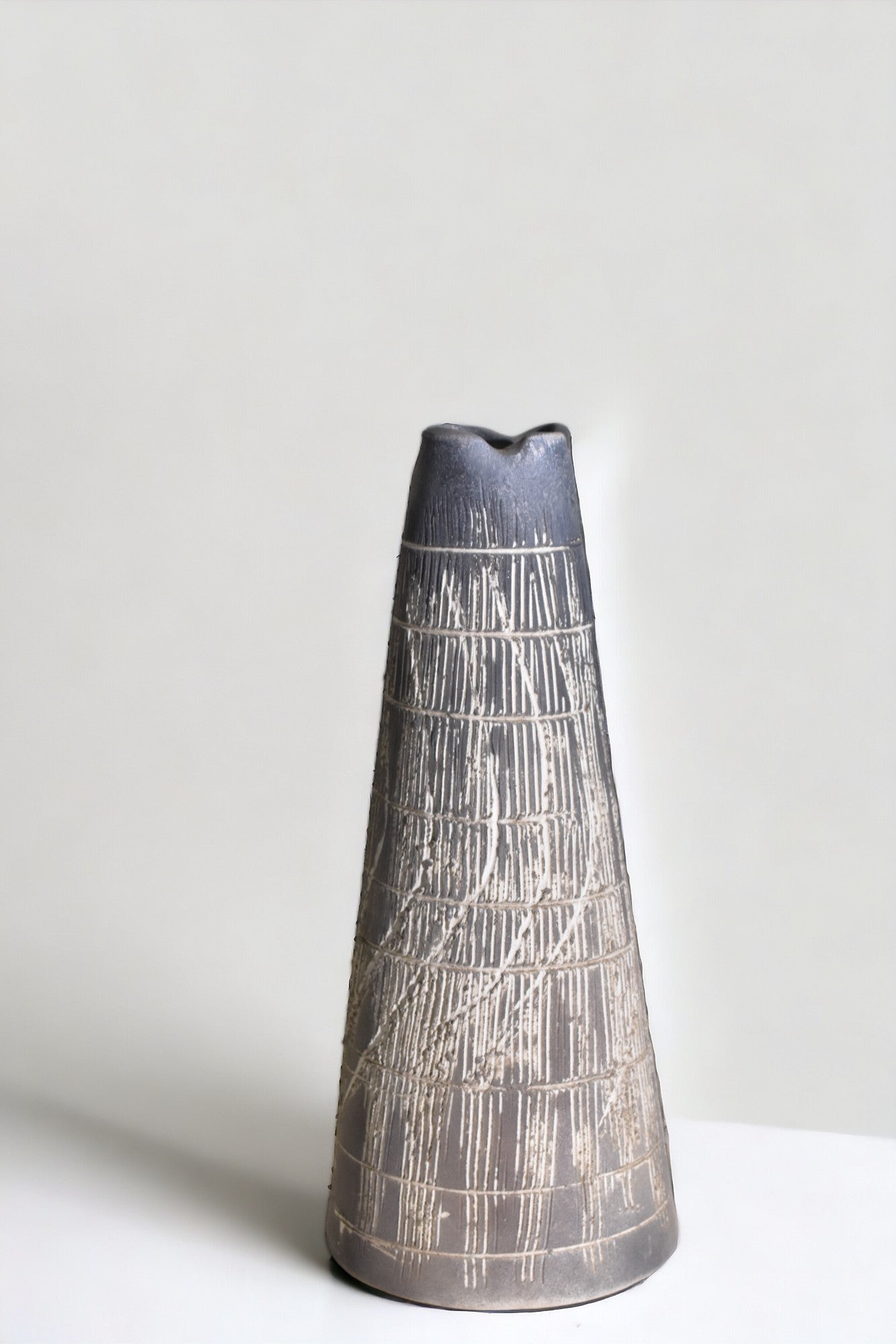 CEYA HOMES SUNYATA VASES 15" x 6"