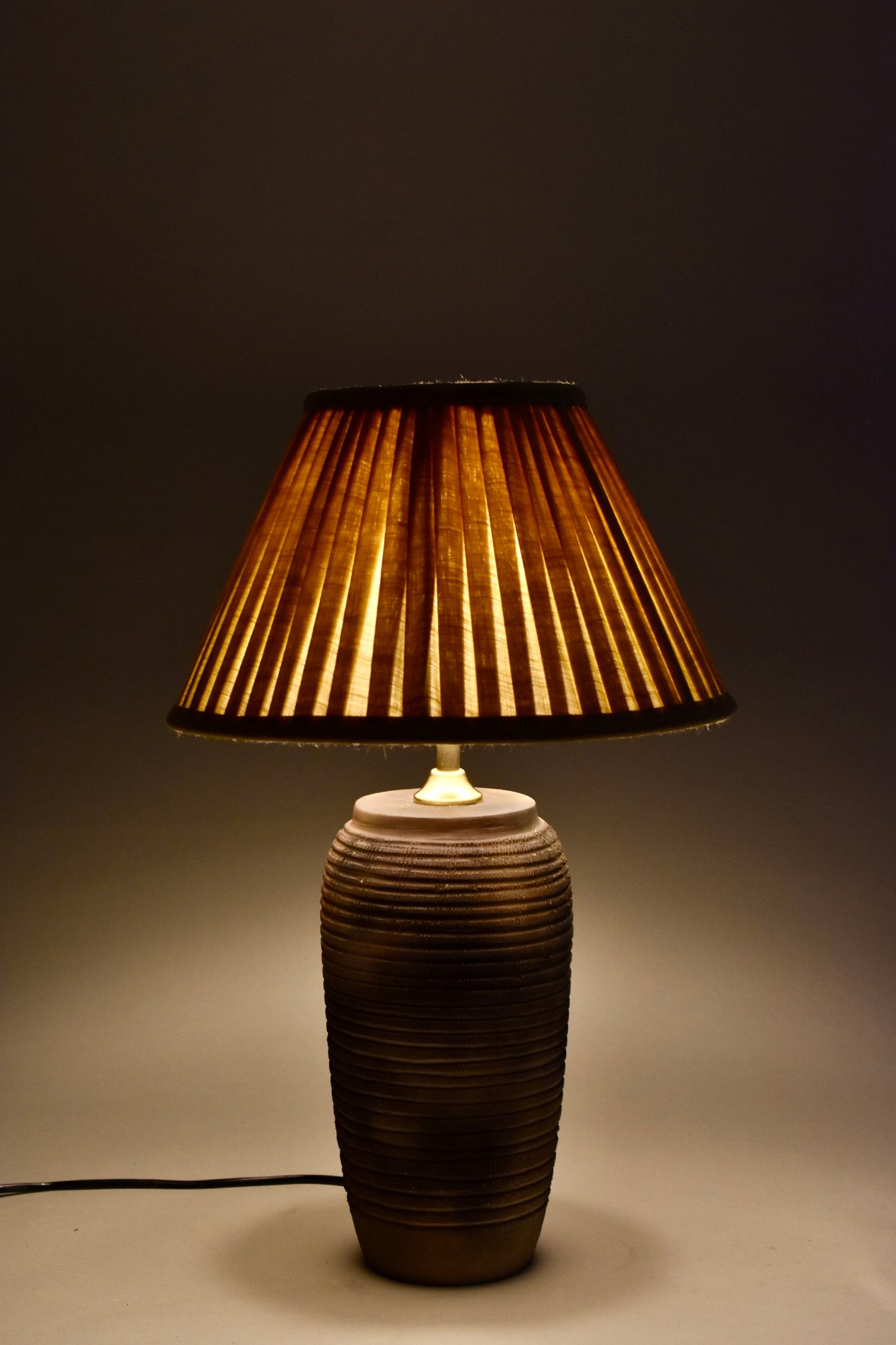 CEYA HOMES NUSHA TABLE LAMP 19" X 12"