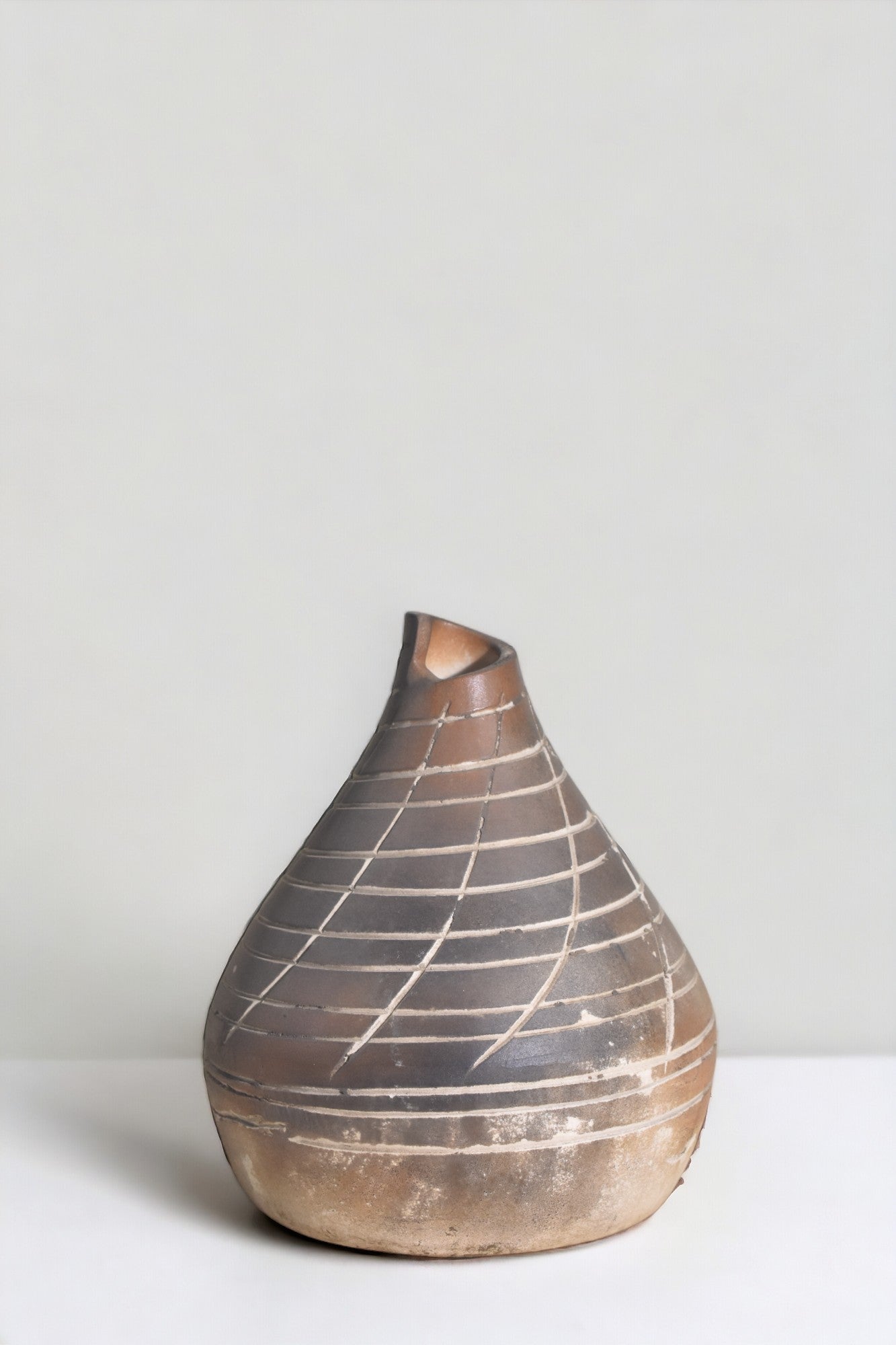 CEYA HOMES ABHIMAN VASE 10" x 8"